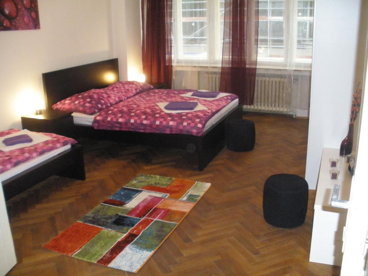 Apartments Tronicek Prag Exterior foto