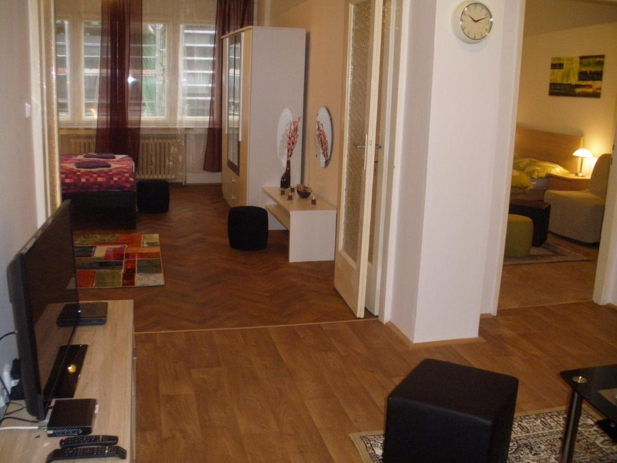 Apartments Tronicek Prag Exterior foto