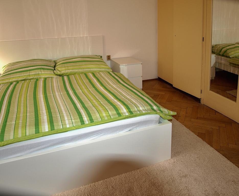 Apartments Tronicek Prag Zimmer foto