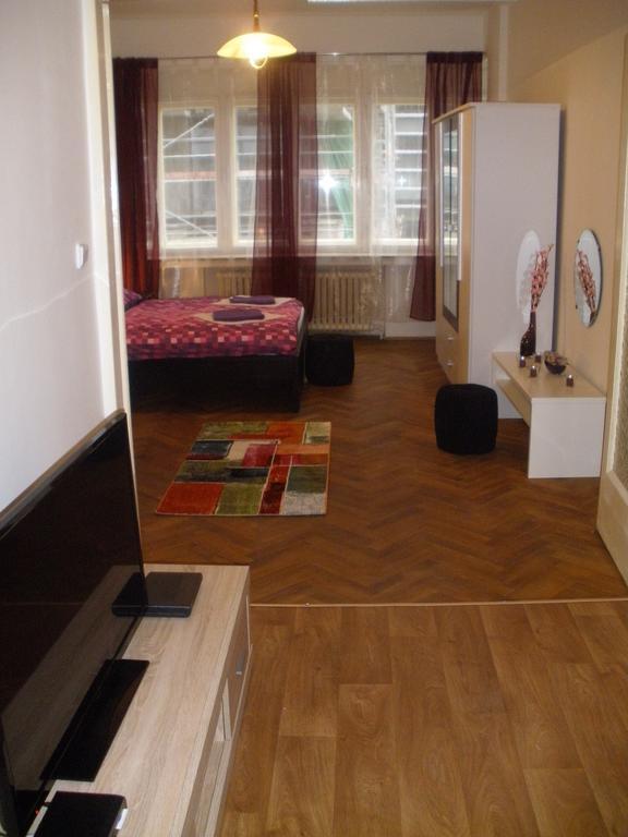 Apartments Tronicek Prag Zimmer foto